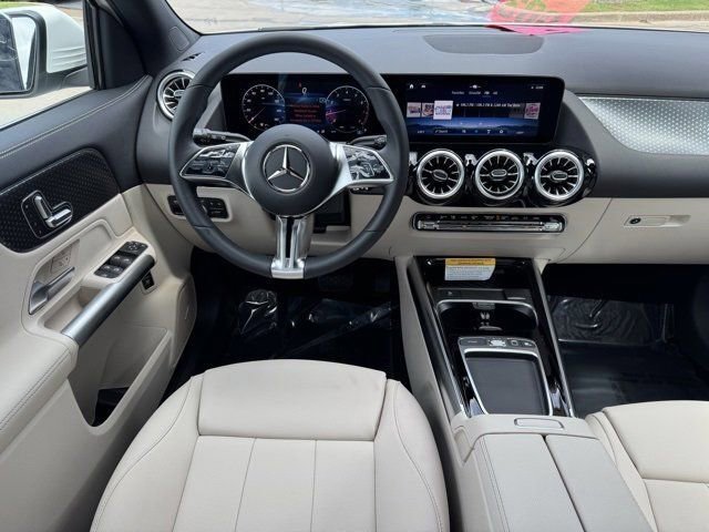 New 2025 Mercedes-Benz GLA 250 image 13