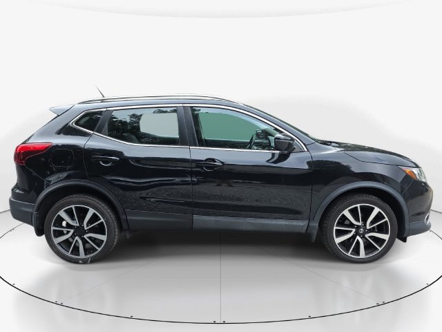 Used 2017 Nissan Rogue Sport SL AWD/4WD image 4