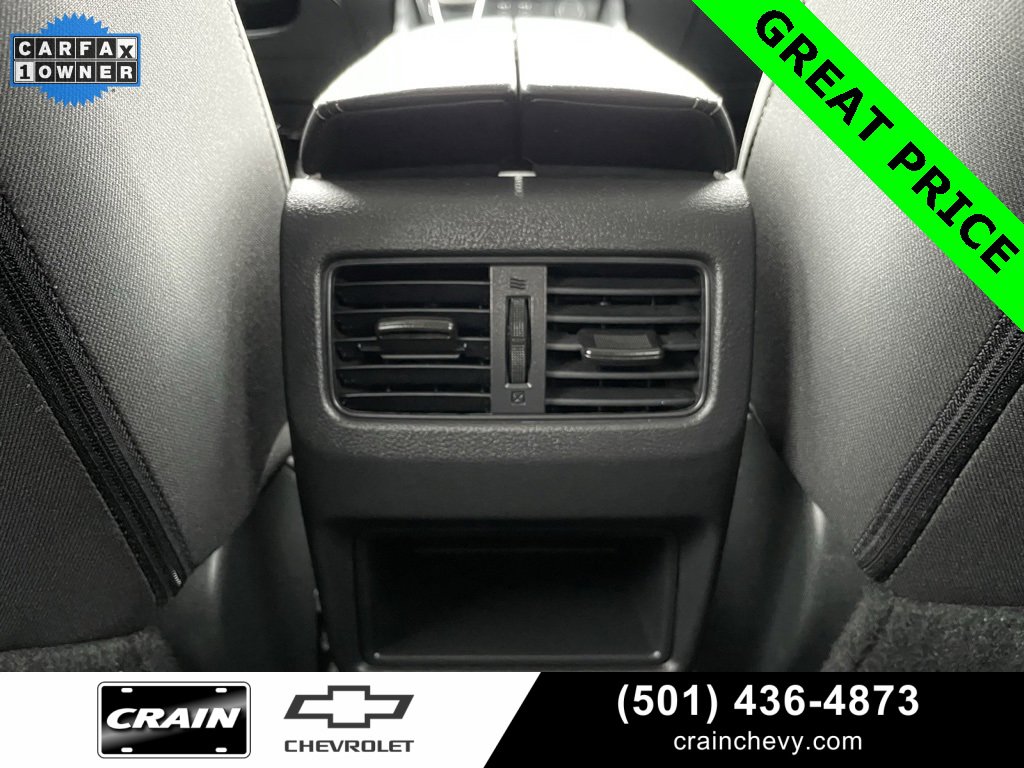 Used 2024 Nissan Rogue S image 27