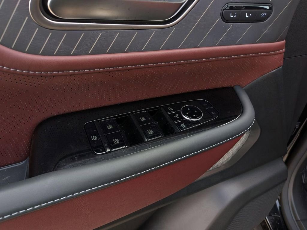 New 2026 INFINITI QX80 Autograph w/ Premium Cargo Package image 15