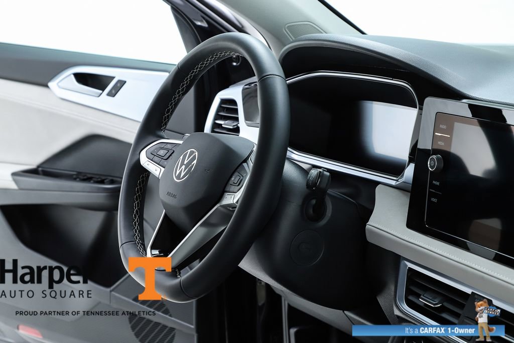 Used 2025 Volkswagen Taos SE image 71