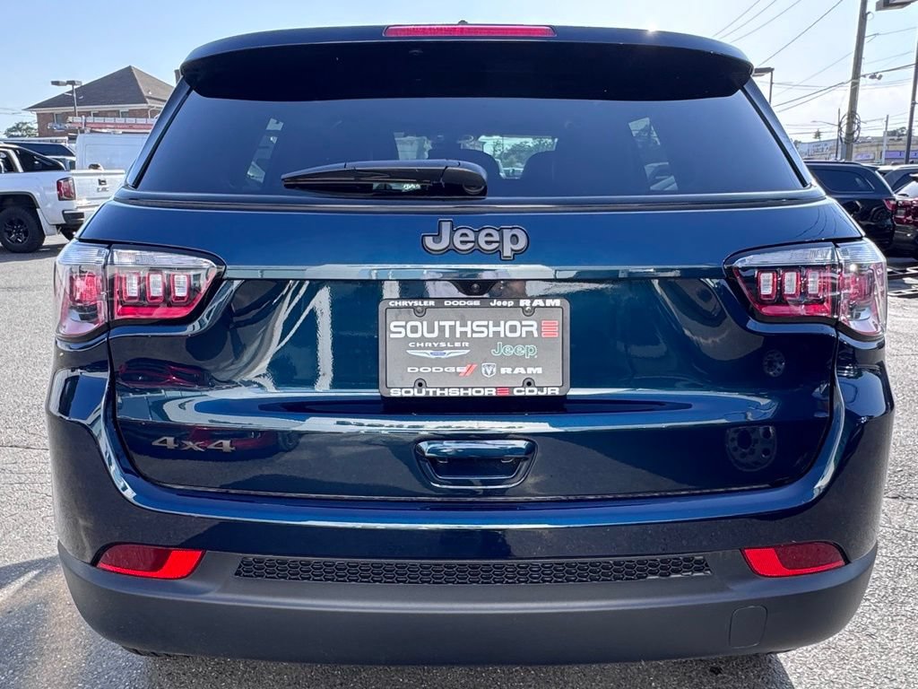 New 2026 Jeep Compass Latitude AWD/4WD image 6