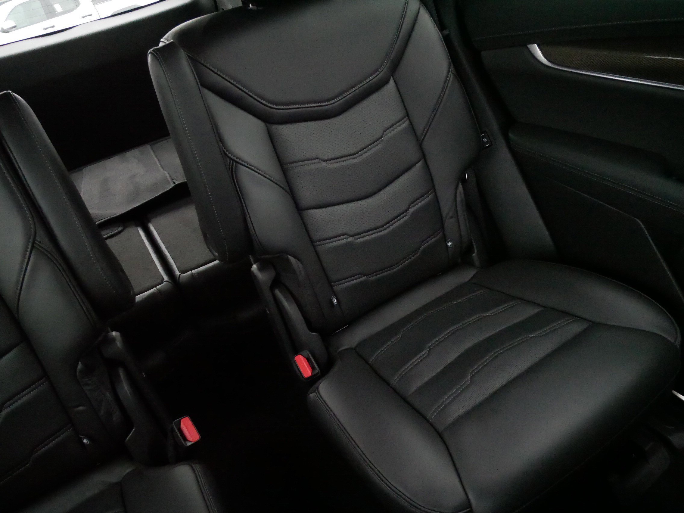 Used 2022 Cadillac XT6 Premium Luxury w/ Platinum Package AWD/4WD image 14