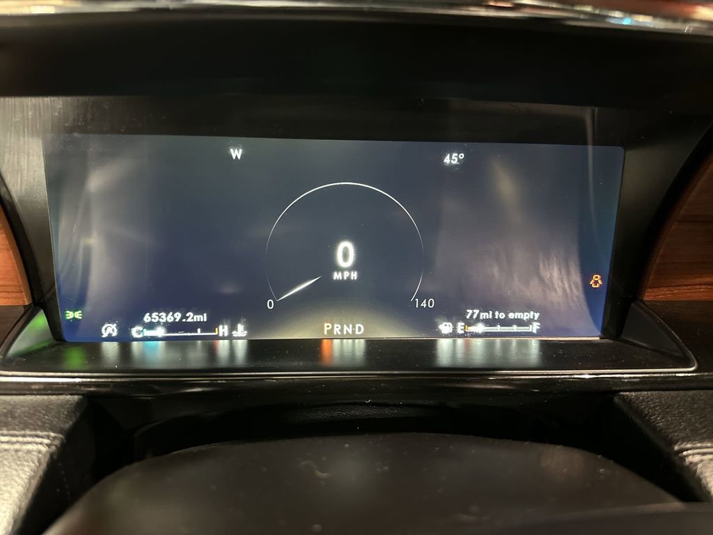 Used 2018 Lincoln Navigator Premiere image 10