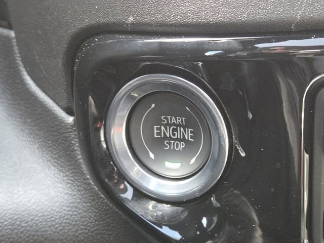 Certified 2025 Chevrolet Silverado 1500 High Country w/ Technology Package image 17