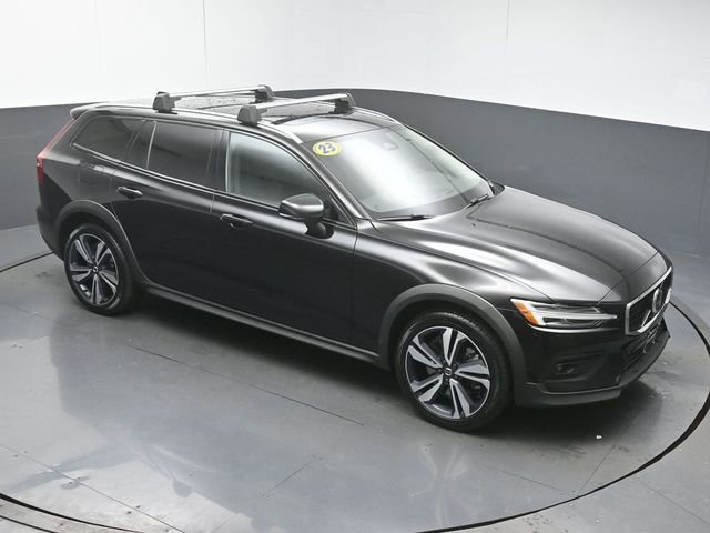 Used 2023 Volvo V60 B5 Cross Country Plus w/ Climate Package AWD/4WD image 41