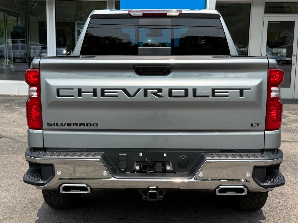 New 2026 Chevrolet Silverado 1500 LT w/ Z71 Off-Road Package AWD/4WD image 6