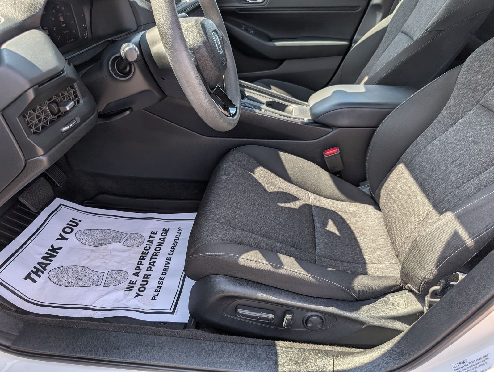 Used 2023 Honda Accord EX image 15