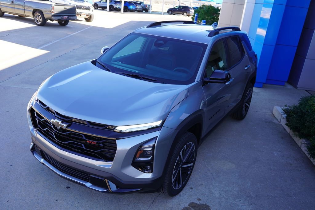 New 2026 Chevrolet Equinox RS w/ Convenience Package III FWD image 13