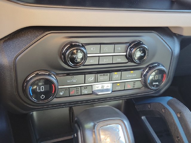 Certified 2023 Ford Bronco Wildtrak AWD/4WD image 10