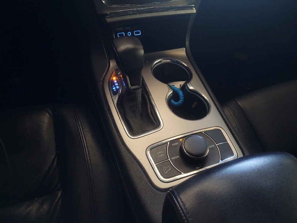 Used 2018 Jeep Grand Cherokee Limited AWD/4WD image 26