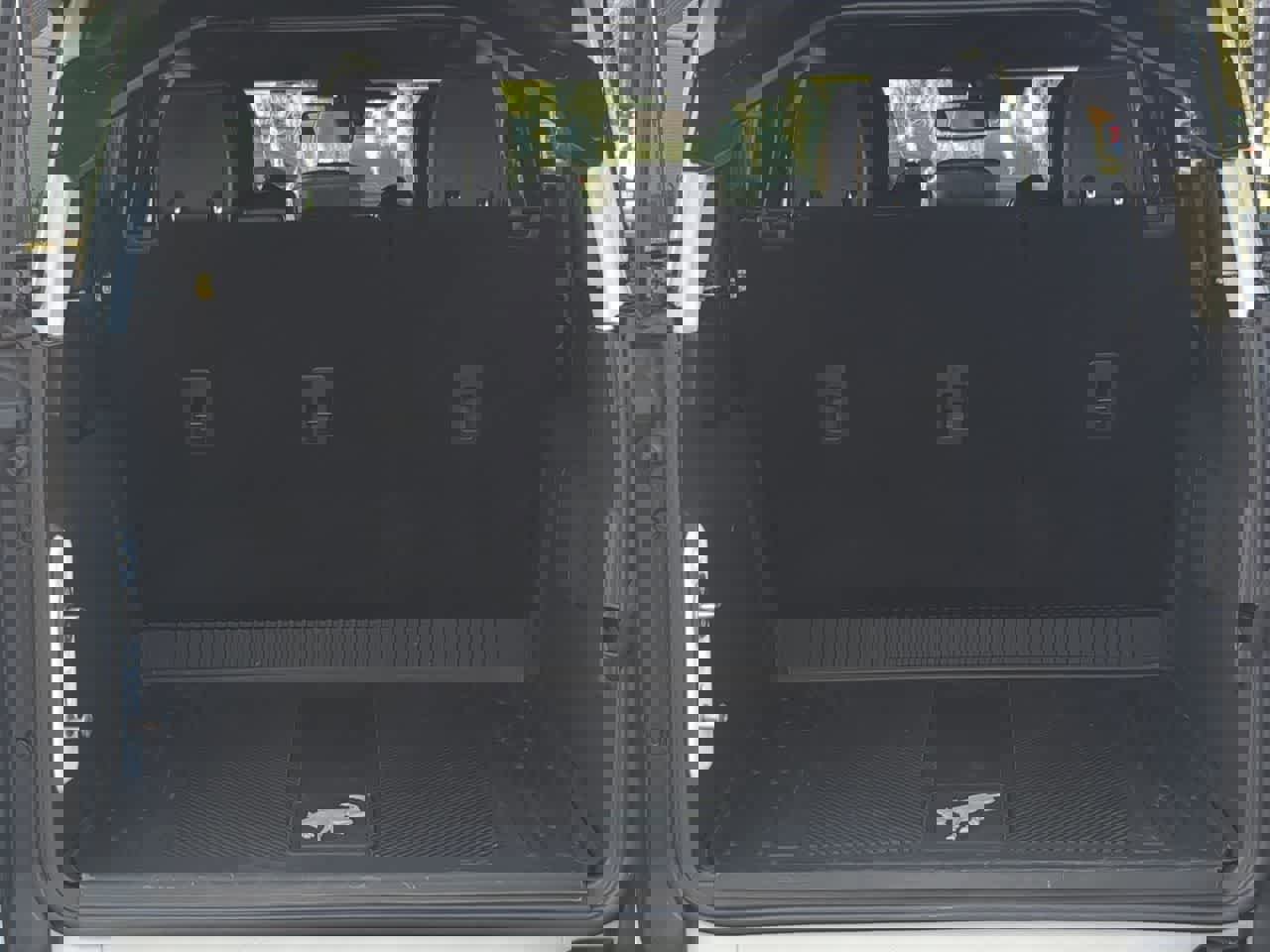 Used 2025 Ford Bronco Raptor w/ Interior Carbon Fiber Pack image 35