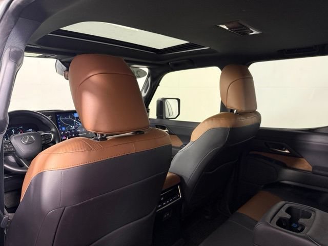 Used 2024 Lexus GX 550 w/ Accessory Package (Z1) AWD/4WD image 20
