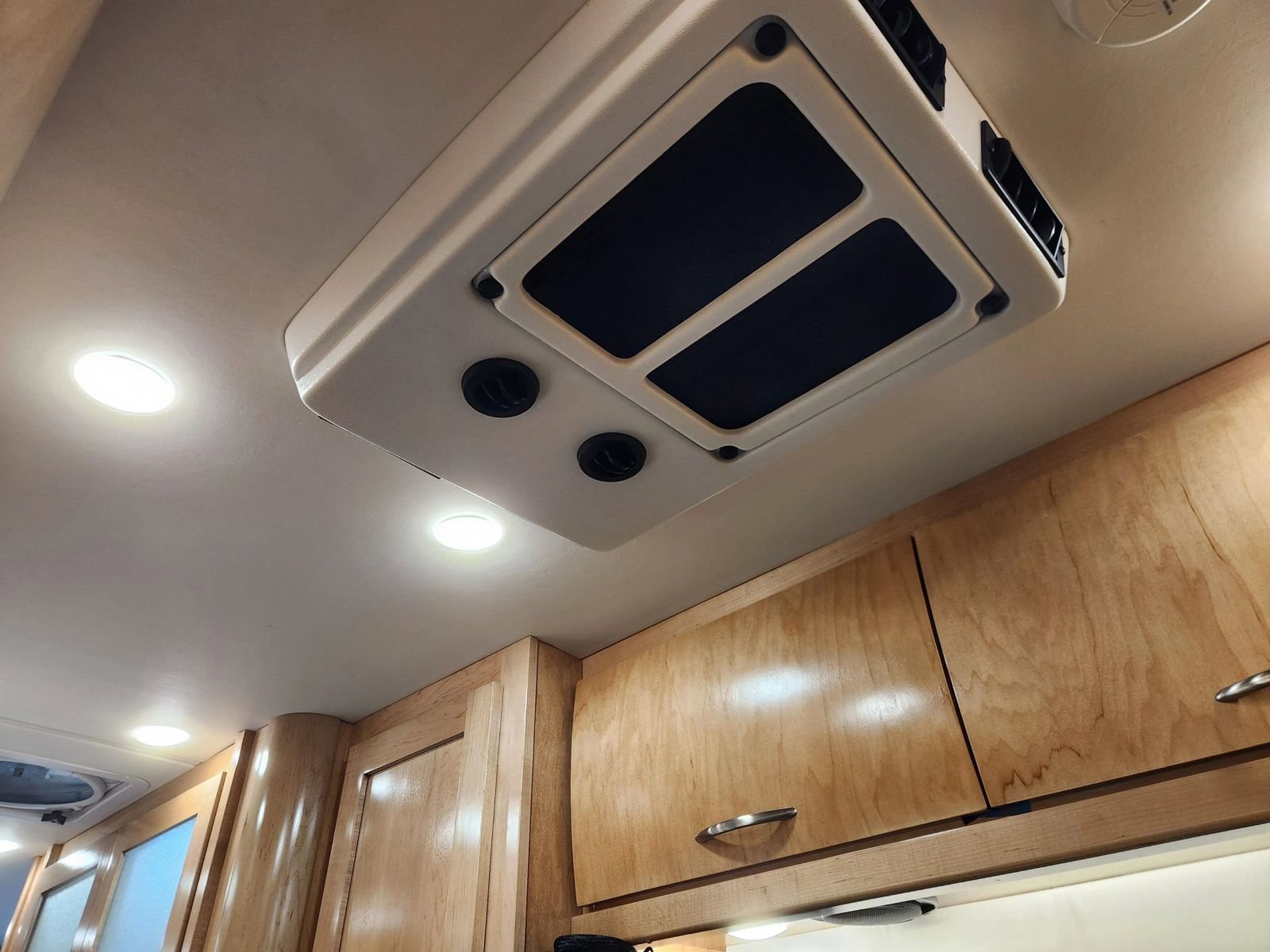 Used 2021 Mercedes-Benz Sprinter 3500 image 19