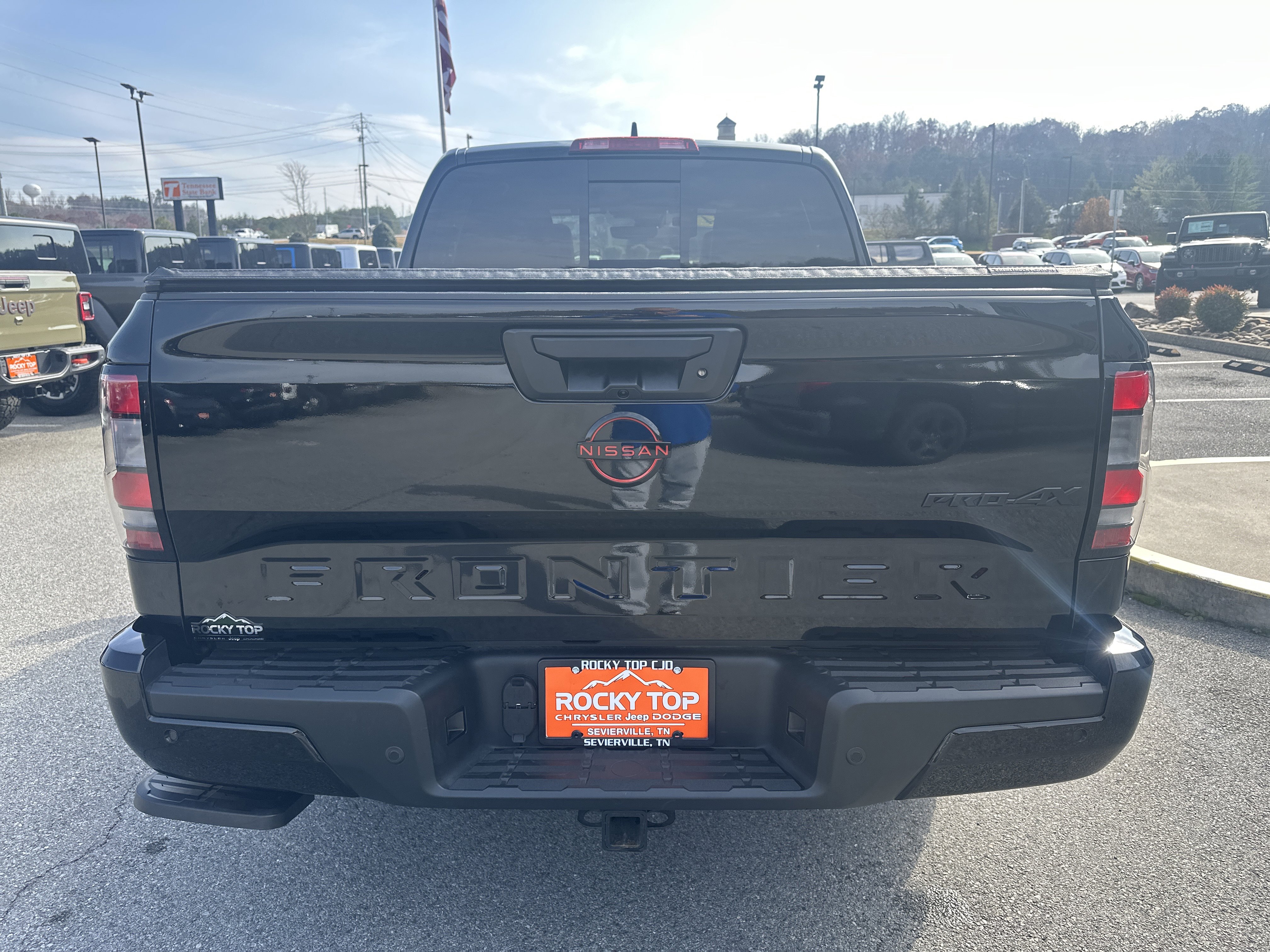 Used 2024 Nissan Frontier PRO-4X w/ Pro Premium Package image 9