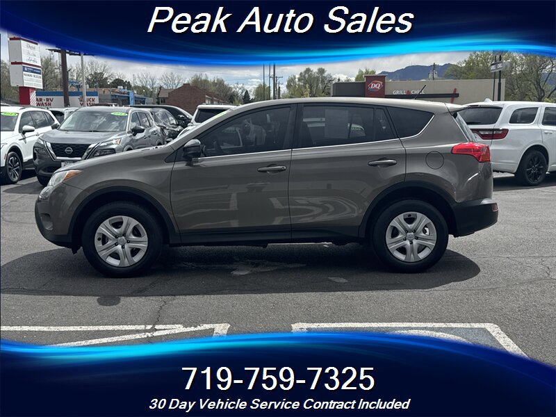 Used 2015 Toyota RAV4 LE image 4