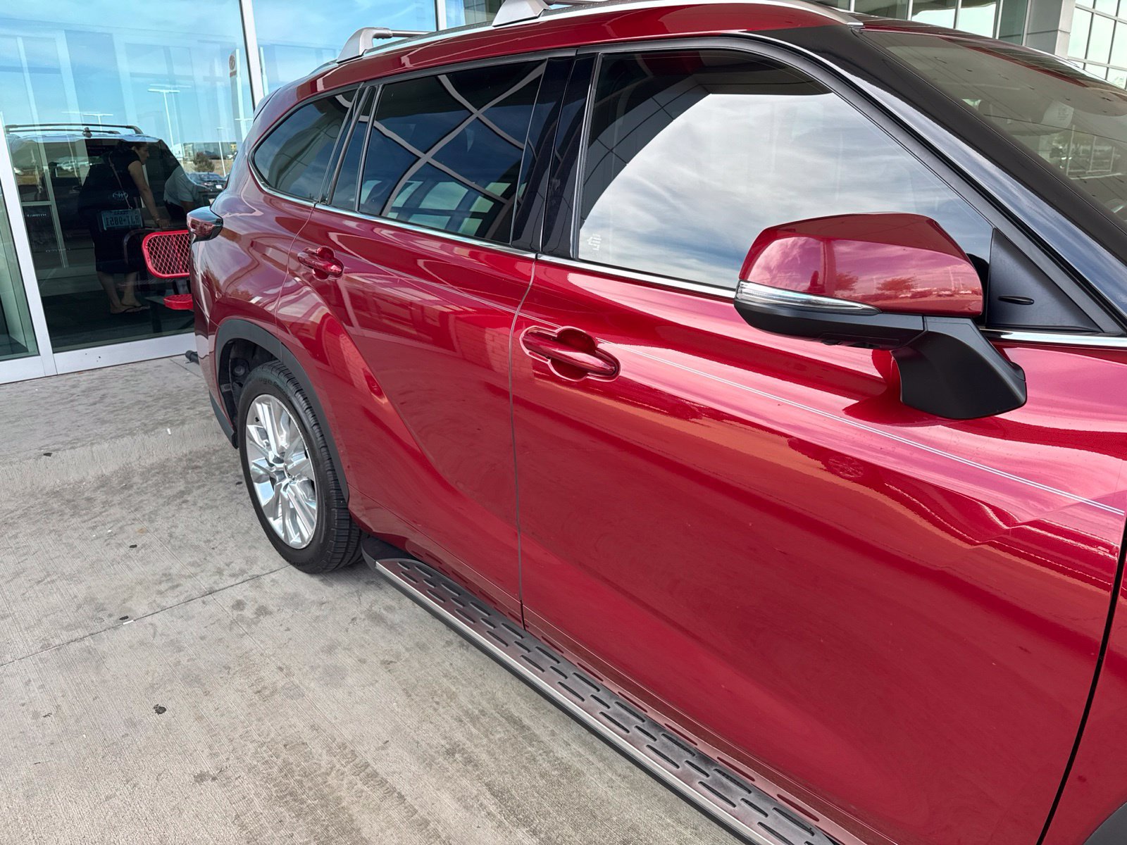 Used 2022 Toyota Highlander Limited FWD image 29