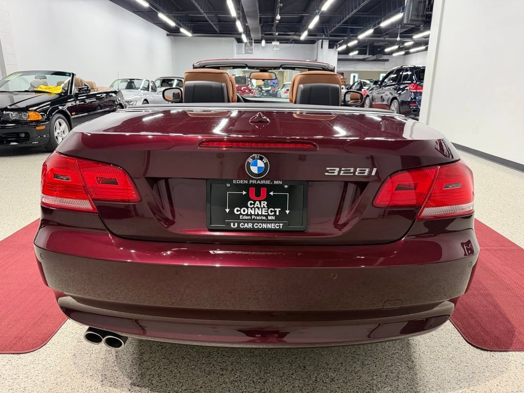 Used 2010 BMW 328i Convertible RWD image 14