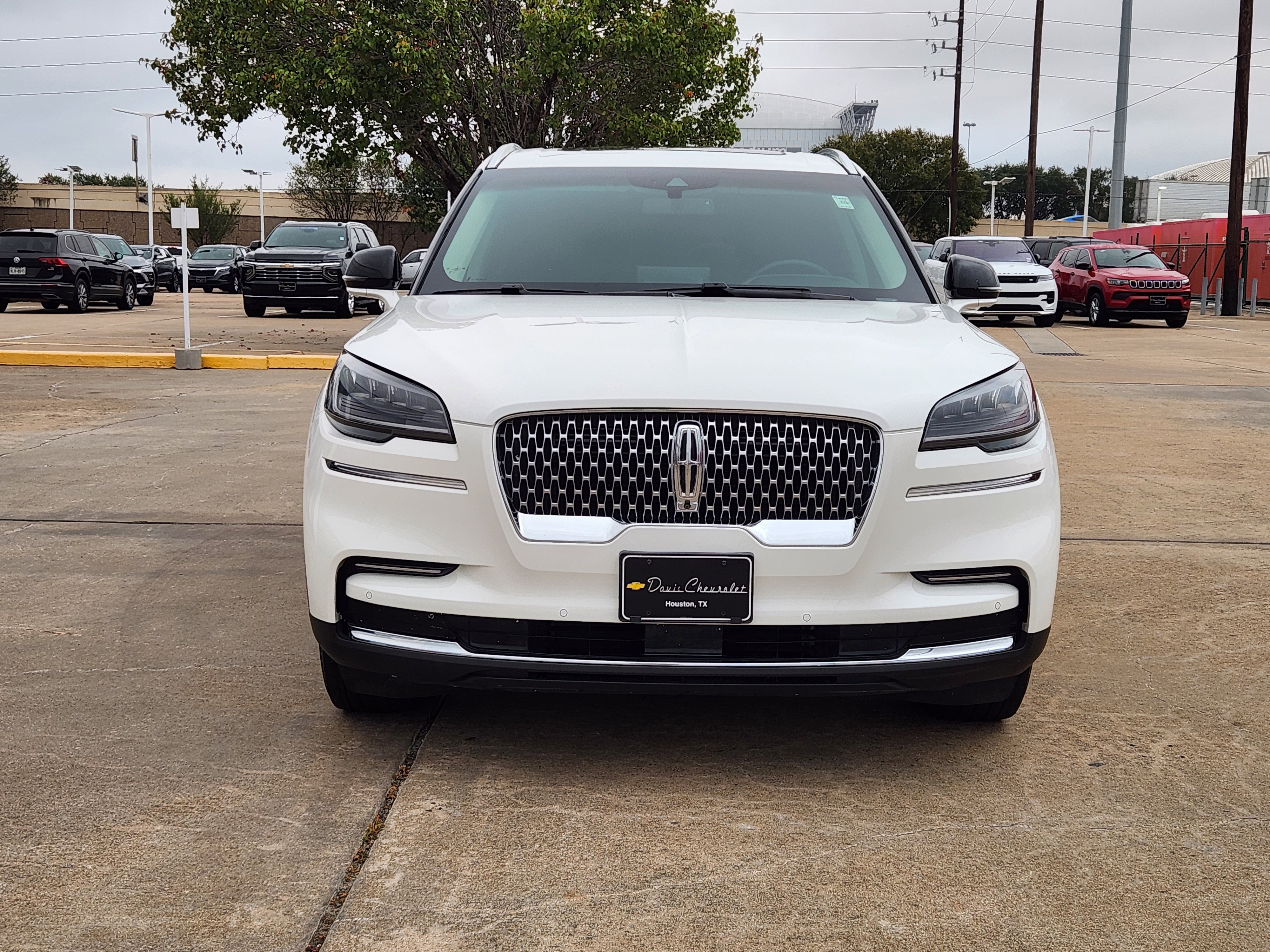 Used 2024 Lincoln Aviator Reserve w/ Equipment Group 201A image 3