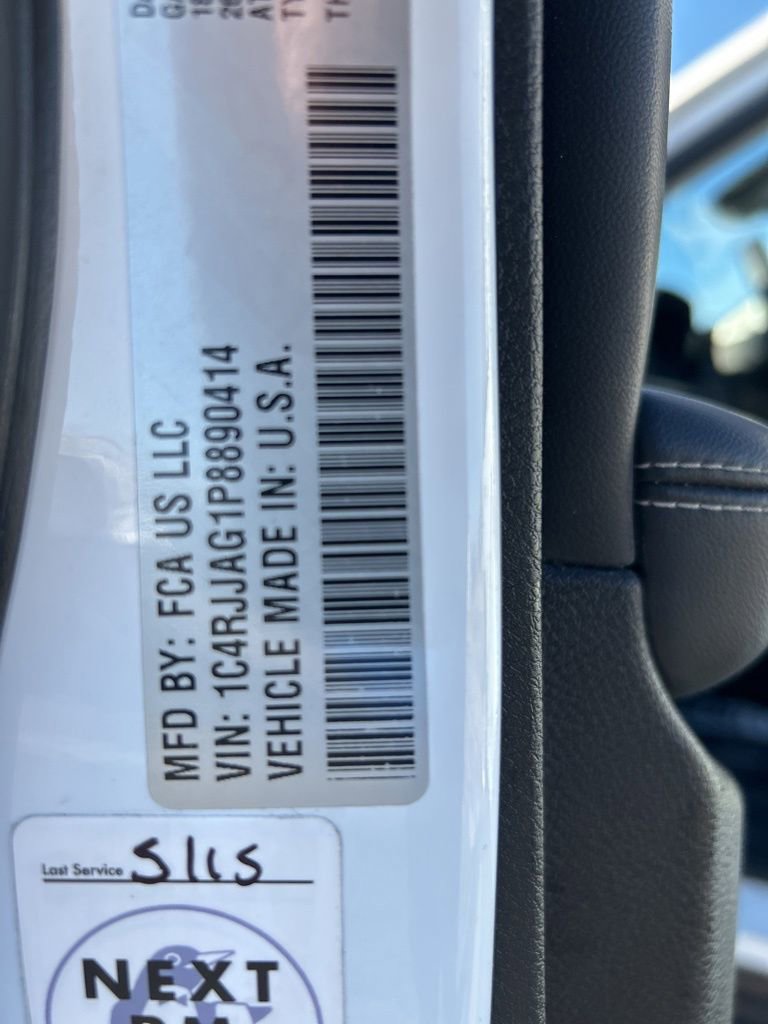 Certified 2023 Jeep Grand Cherokee L Laredo image 49