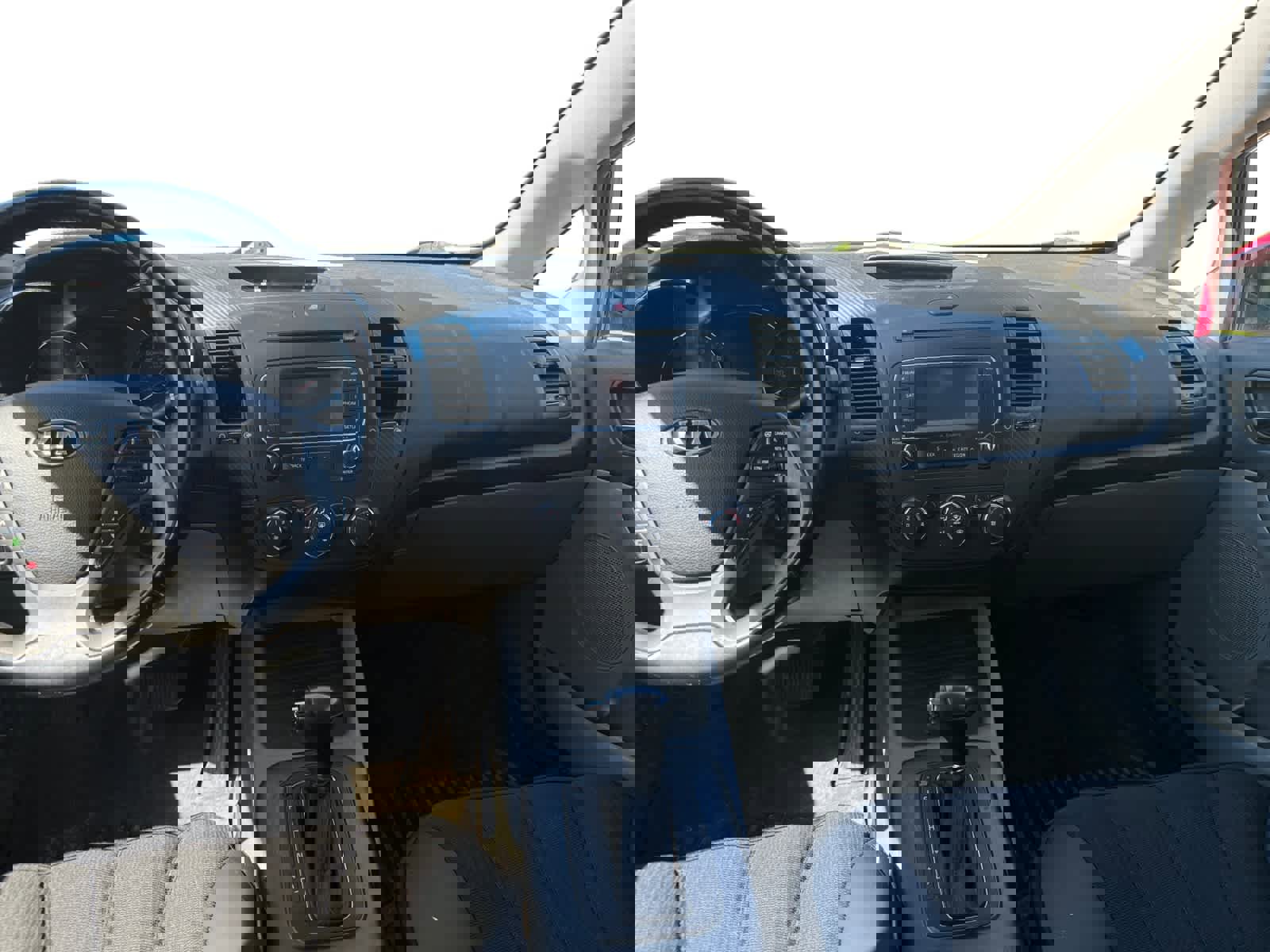 Used 2014 Kia Forte EX image 11