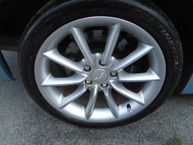 Used 2001 Aston Martin DB7 Vantage RWD image 16