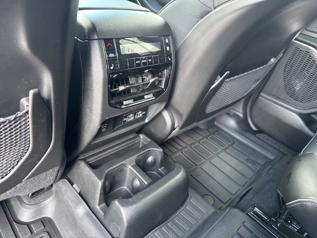 Used 2025 Jeep Grand Cherokee L Overland w/ Luxury Tech Group IV AWD/4WD image 16