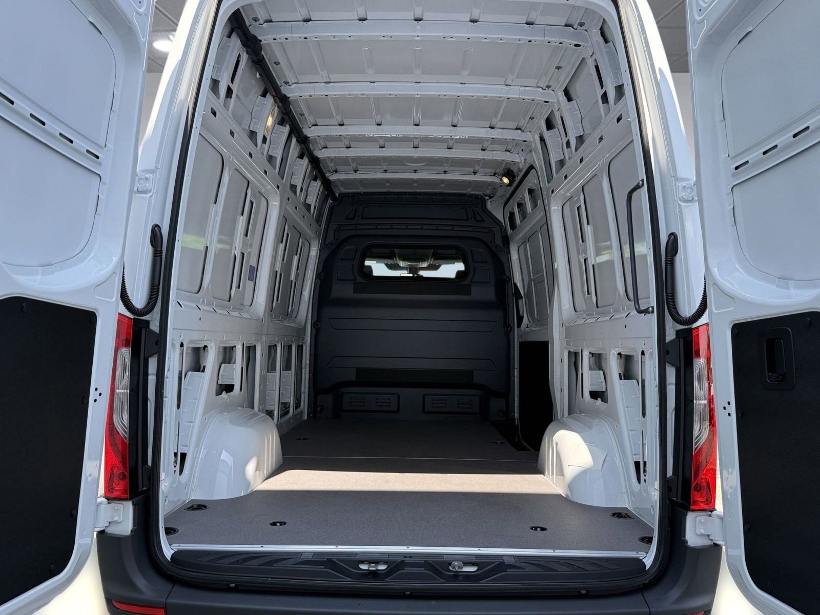 New 2025 Mercedes-Benz Sprinter 2500 image 21