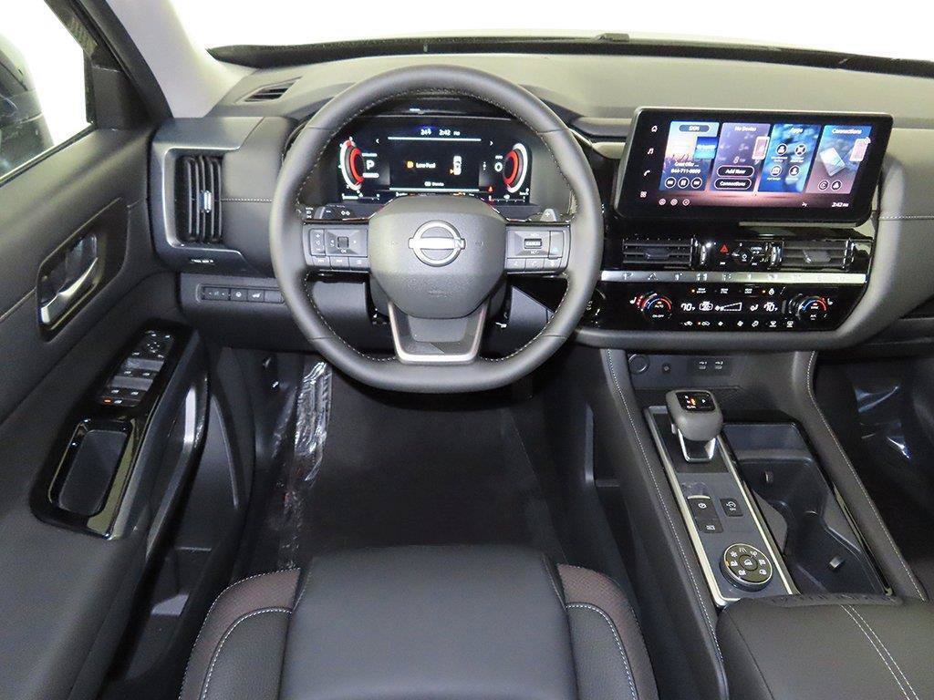 New 2026 Nissan Pathfinder SL AWD/4WD image 13
