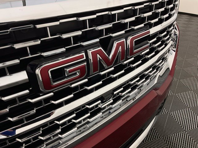 Used 2021 GMC Acadia Denali w/ Denali Ultimate Package AWD/4WD image 11