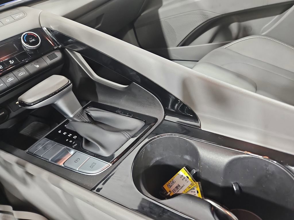 Certified 2024 Hyundai Elantra SEL w/ Convenience Package FWD image 26
