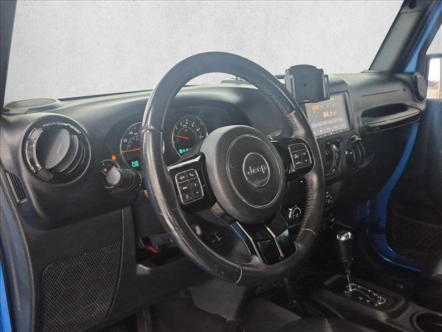 Used 2015 Jeep Wrangler Unlimited Sahara AWD/4WD image 10