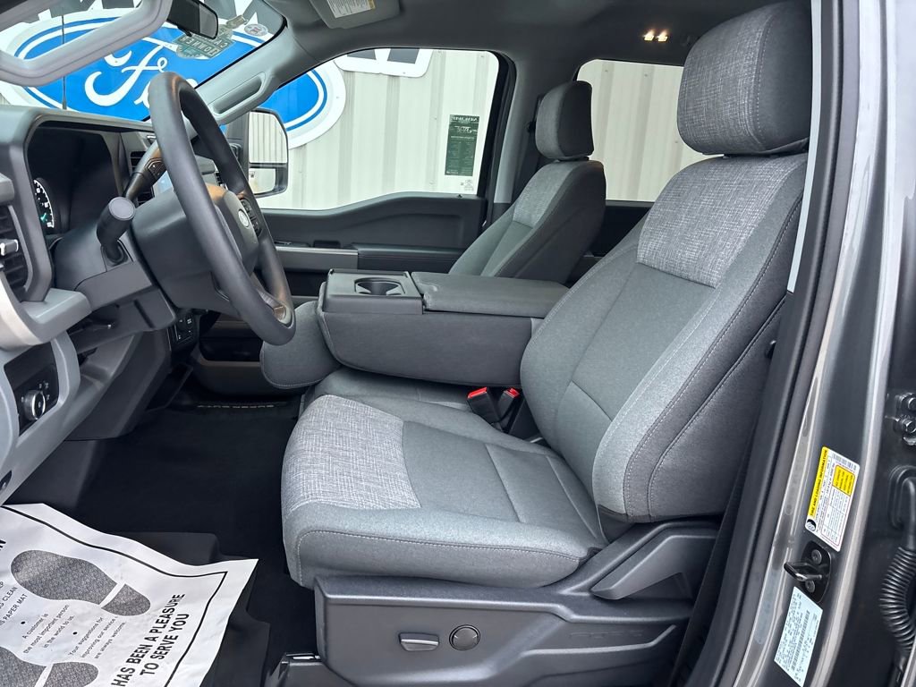 Used 2024 Ford F350 XLT w/ 360-Degree Camera Package image 14