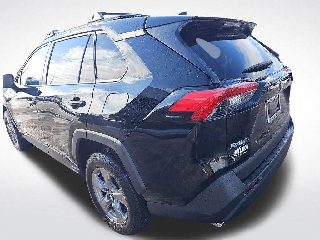 Used 2022 Toyota RAV4 XLE w/ Convenience Package image 15