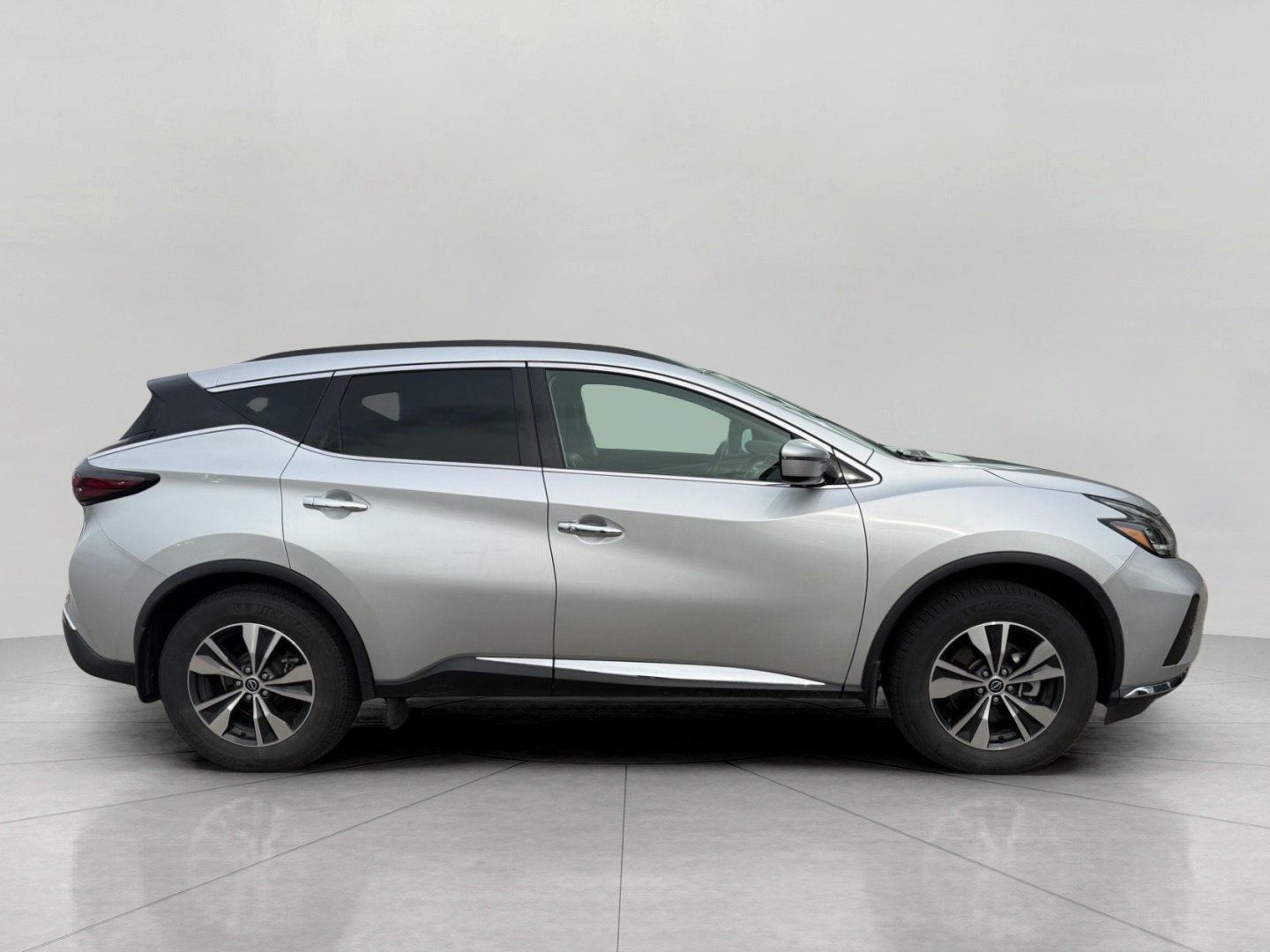 Used 2023 Nissan Murano SV AWD/4WD image 13
