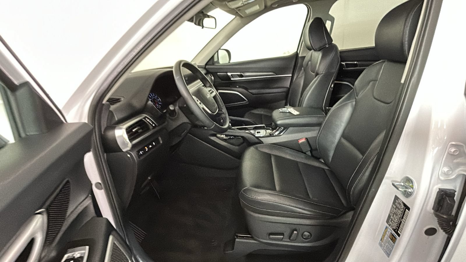 Used 2022 Kia Telluride S AWD/4WD image 14
