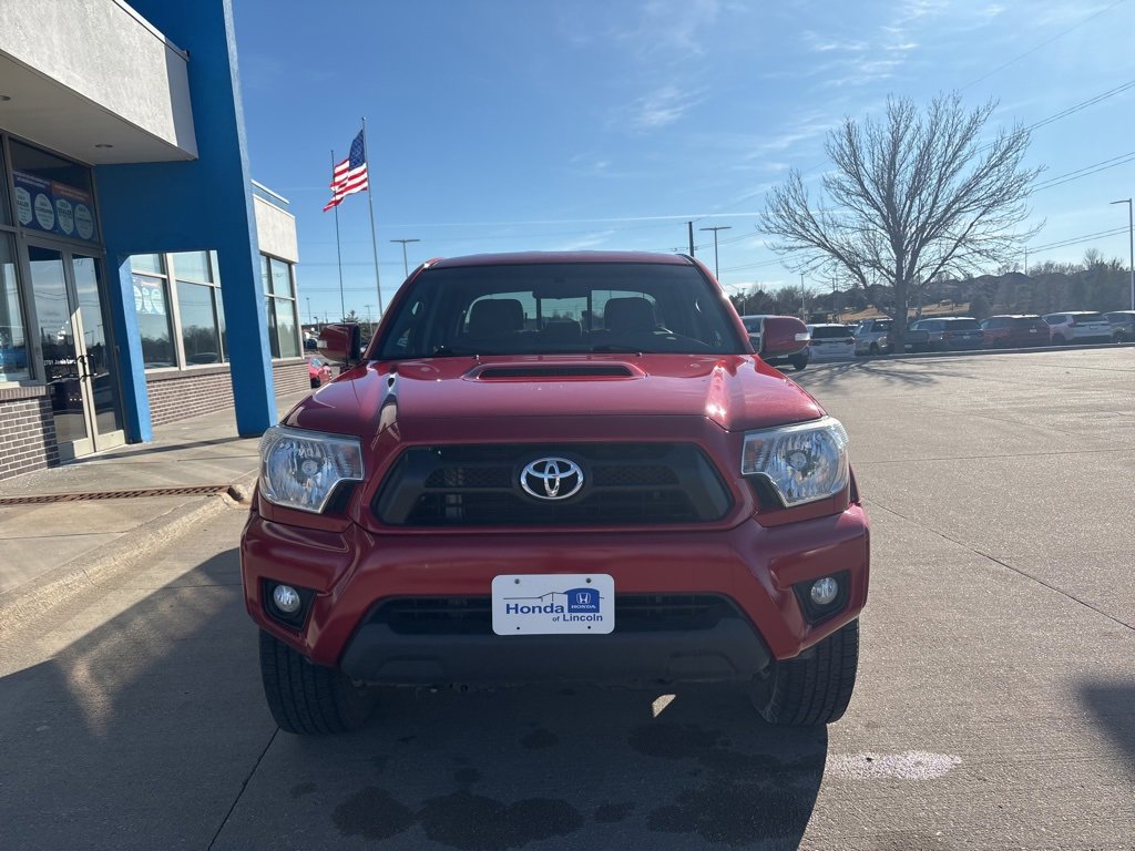 Used 2015 Toyota Tacoma 4x4 Double Cab image 2