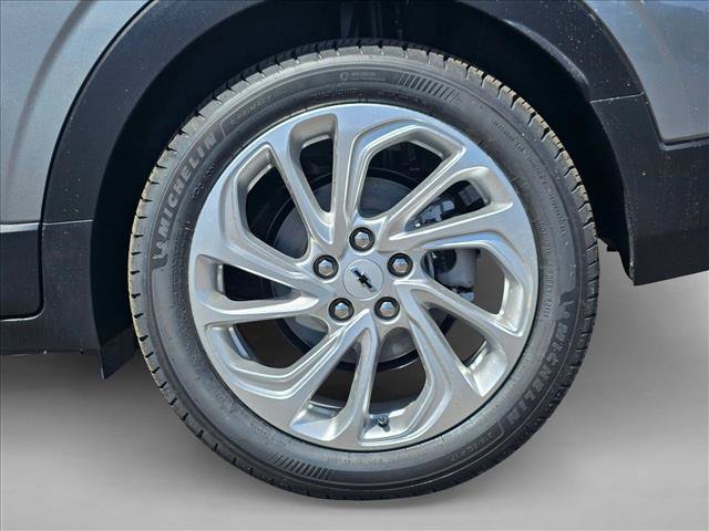 New 2027 Chevrolet Bolt LT FWD image 11
