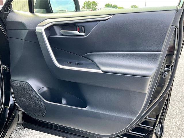 Used 2023 Toyota RAV4 SE w/ Convenience Package AWD/4WD image 12