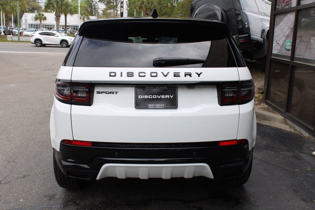 Certified 2024 Land Rover Discovery Sport Dynamic SE image 13