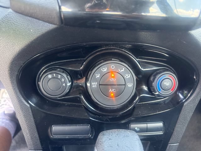 Used 2019 Ford Fiesta SE w/ Equipment Group 201A FWD image 17