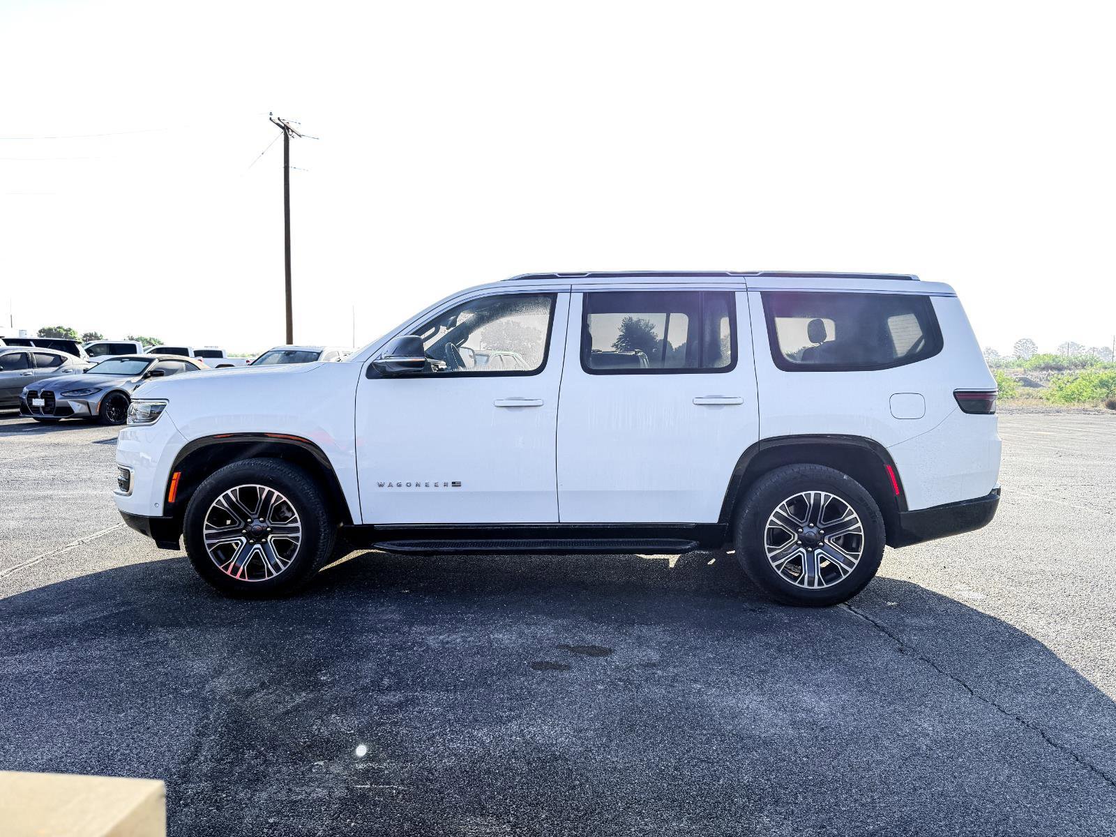 Used 2024 Jeep Wagoneer Series II w/ Flexible Seating Group image 8