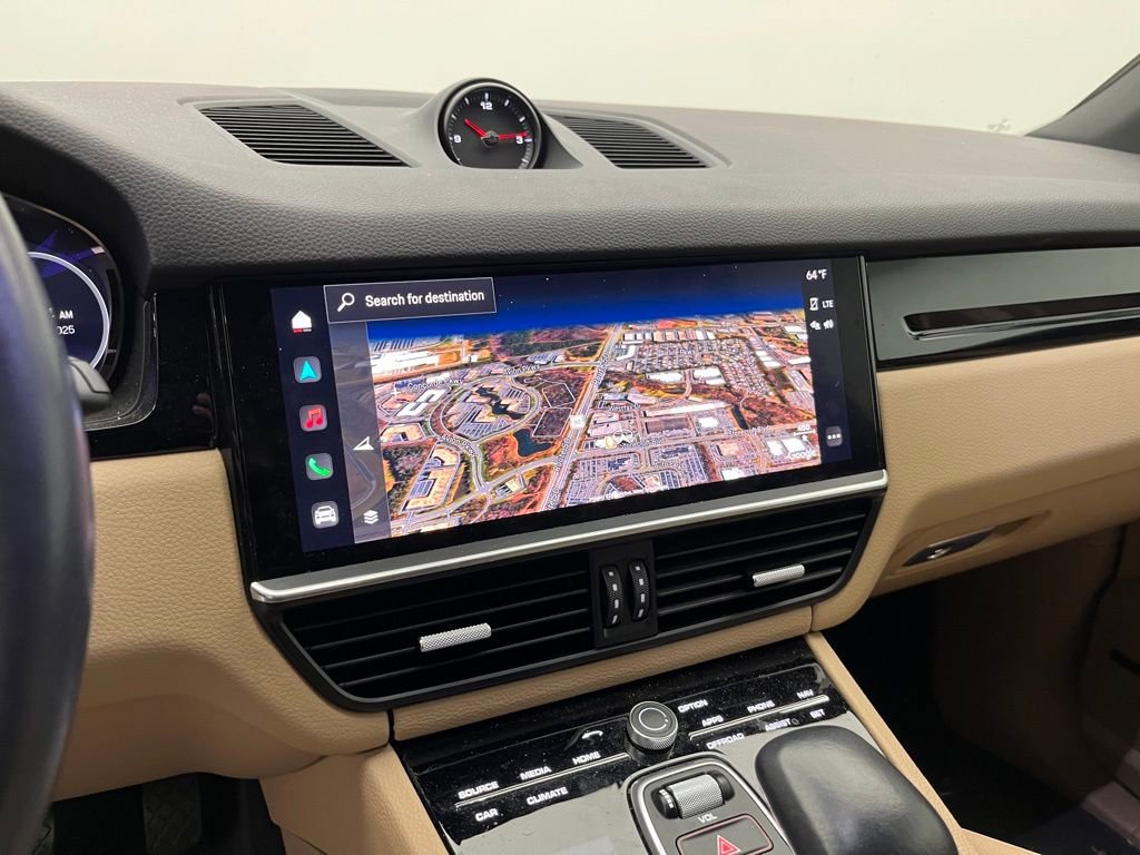 Used 2023 Porsche Cayenne image 11