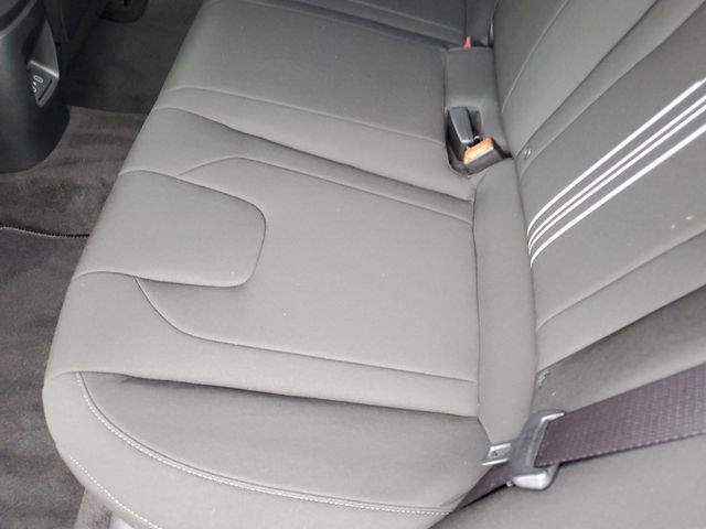 Certified 2024 Hyundai Elantra SEL FWD image 14