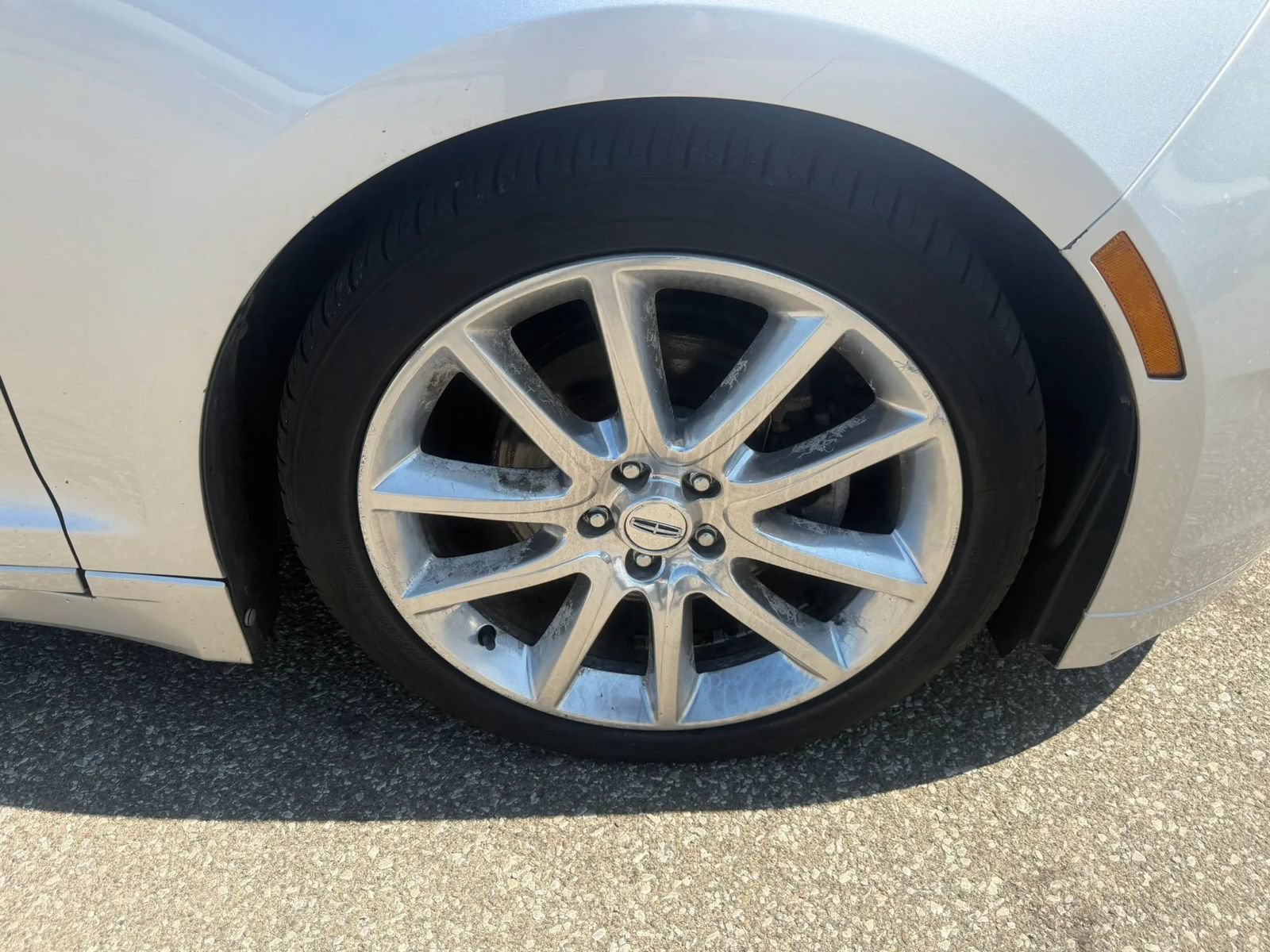 Used 2013 Lincoln MKZ AWD image 32