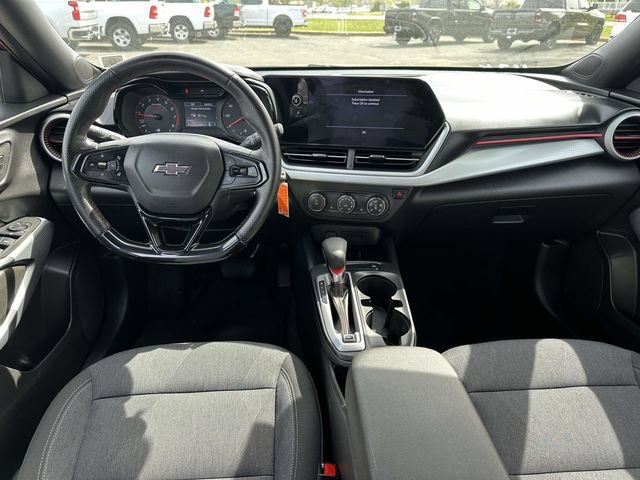 Used 2024 Chevrolet Trax RS w/ Driver Confidence Package FWD image 8