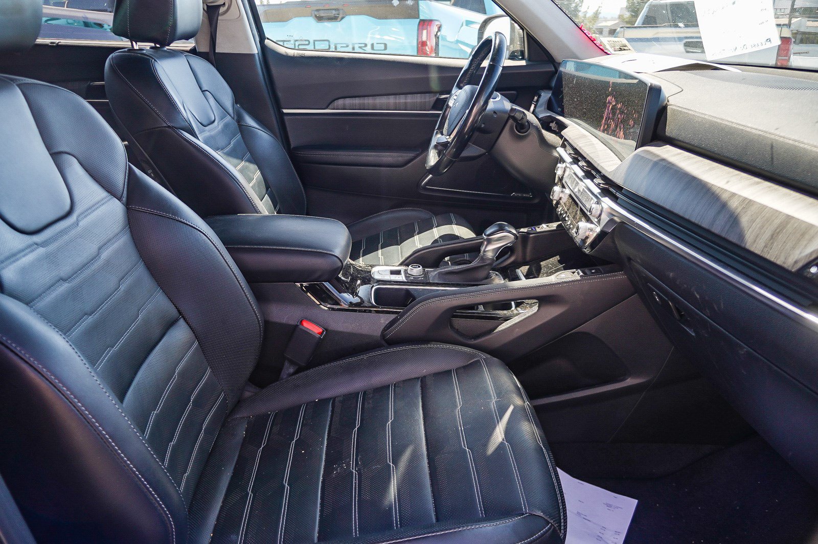 Used 2024 Kia Telluride SX Prestige AWD/4WD image 17