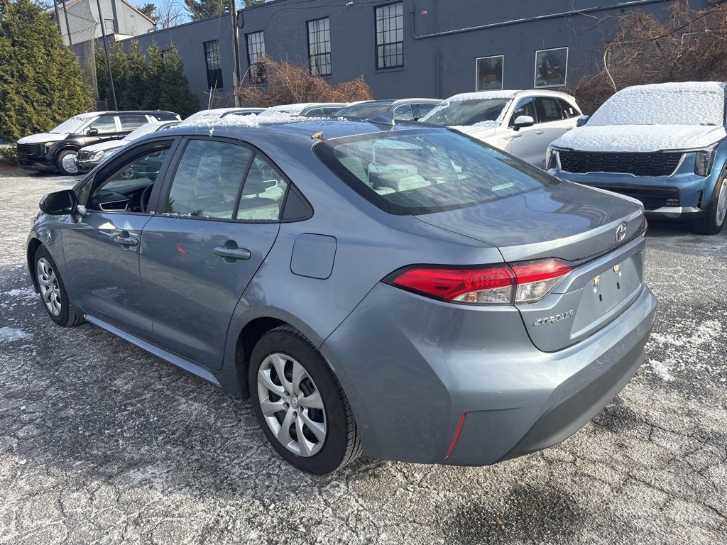 Used 2023 Toyota Corolla LE image 5