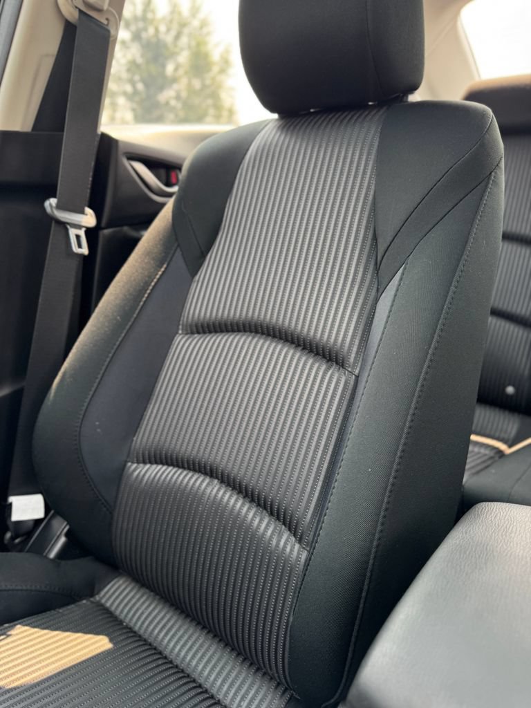 Used 2016 MAZDA MAZDA3 i Touring FWD image 28