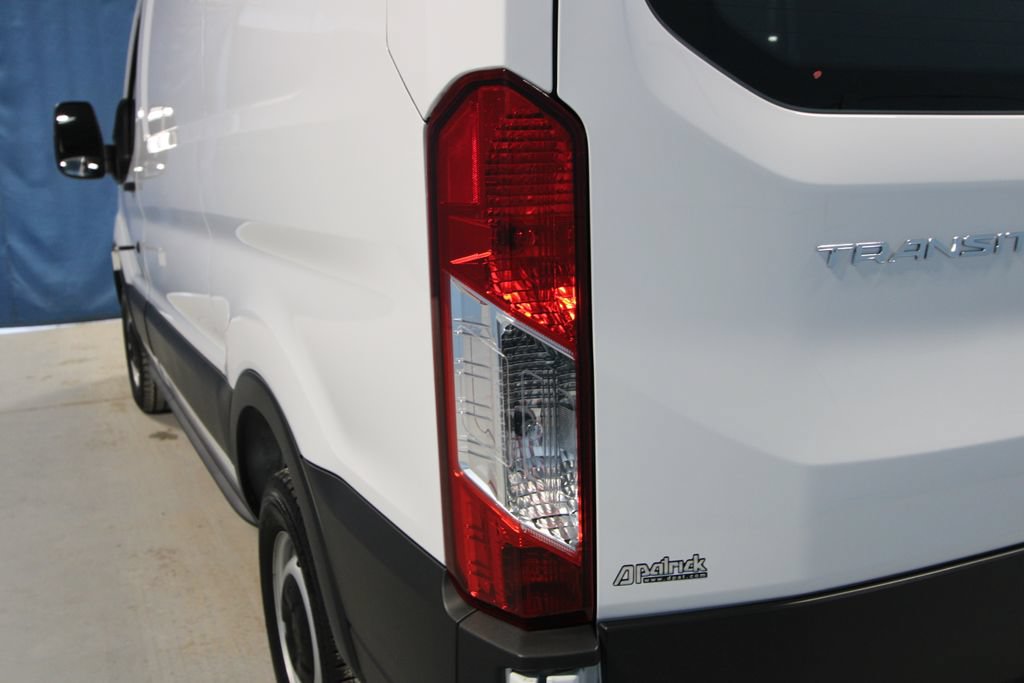 Used 2024 Ford Transit 150 Low Roof RWD image 33